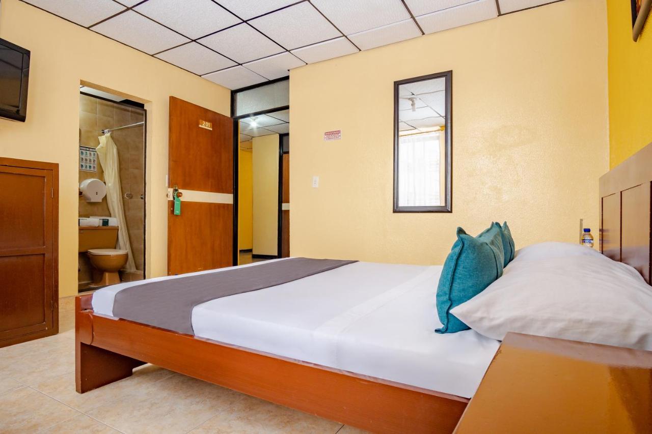 Ayenda Europa Hotel Bogota Luaran gambar