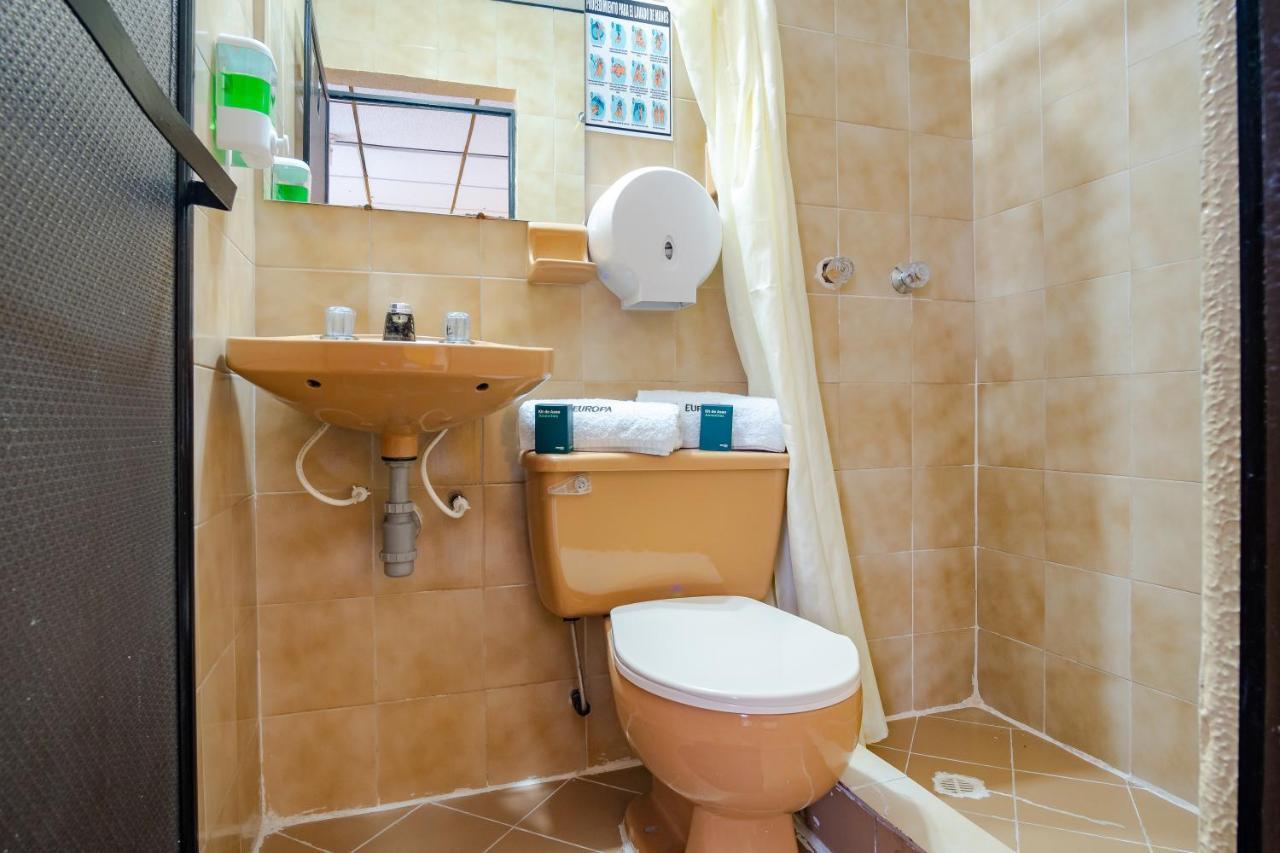 Ayenda Europa Hotel Bogota Luaran gambar
