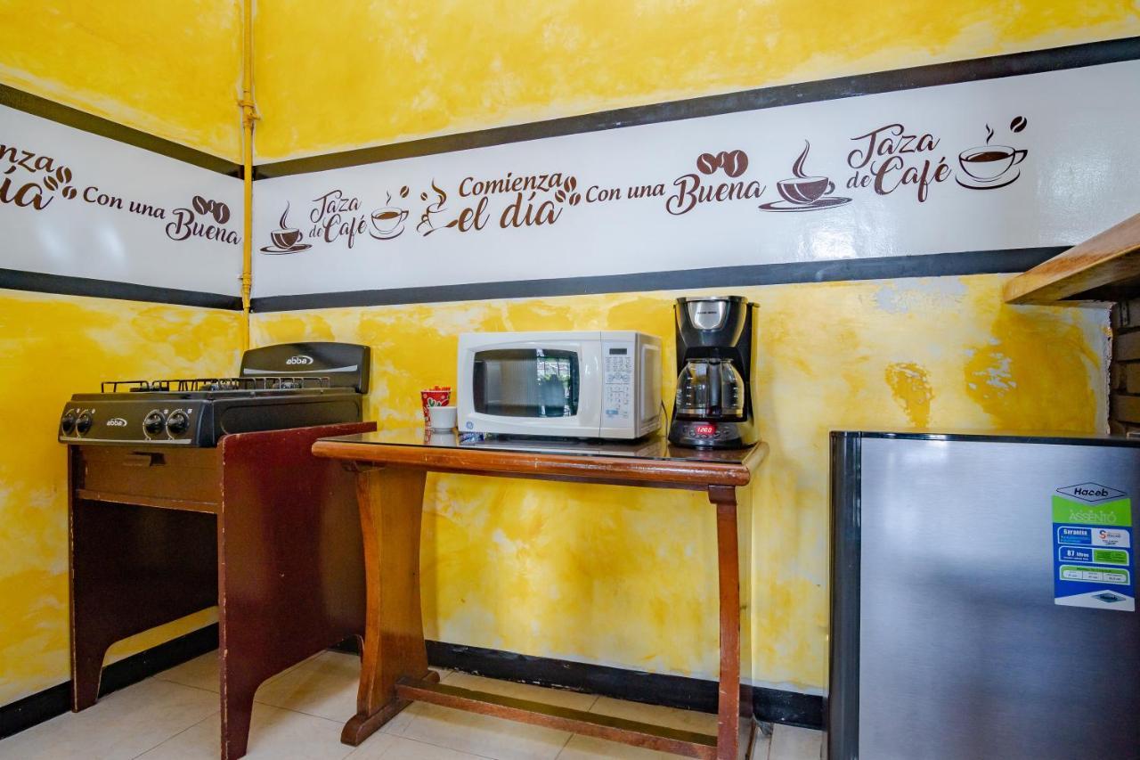 Ayenda Europa Hotel Bogota Luaran gambar